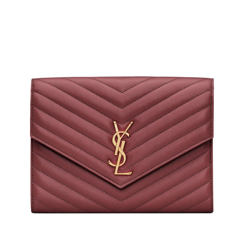 Bolsa Wallet Small Monogram Matelassé Envelope - Mercado de Luxo - O Maior E-Commerce de Bens, Produtos e Serviços de Luxo do Brasil.