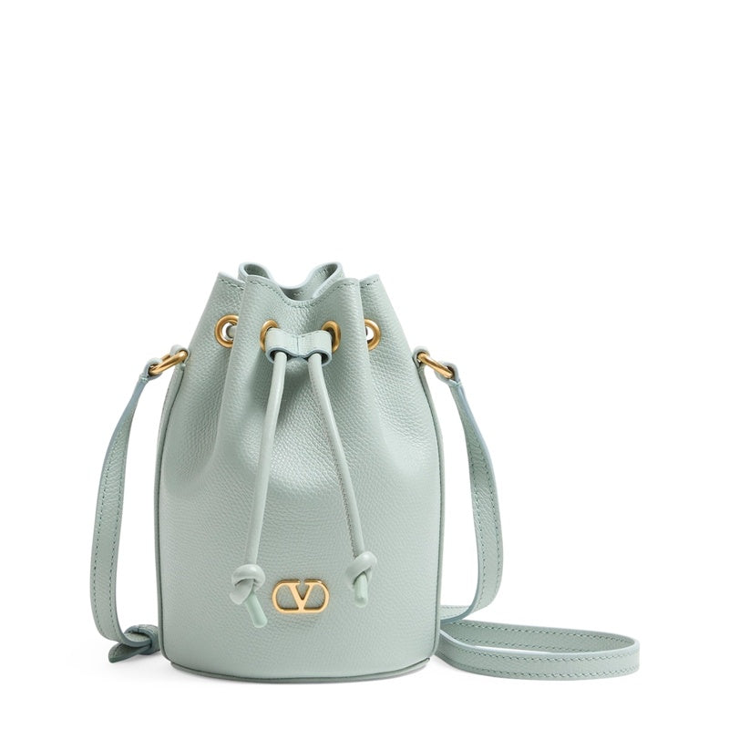 Bolsa Bucket Mini VLogo Signature - Mercado de Luxo - O Maior E-Commerce de Bens, Produtos e Serviços de Luxo do Brasil.