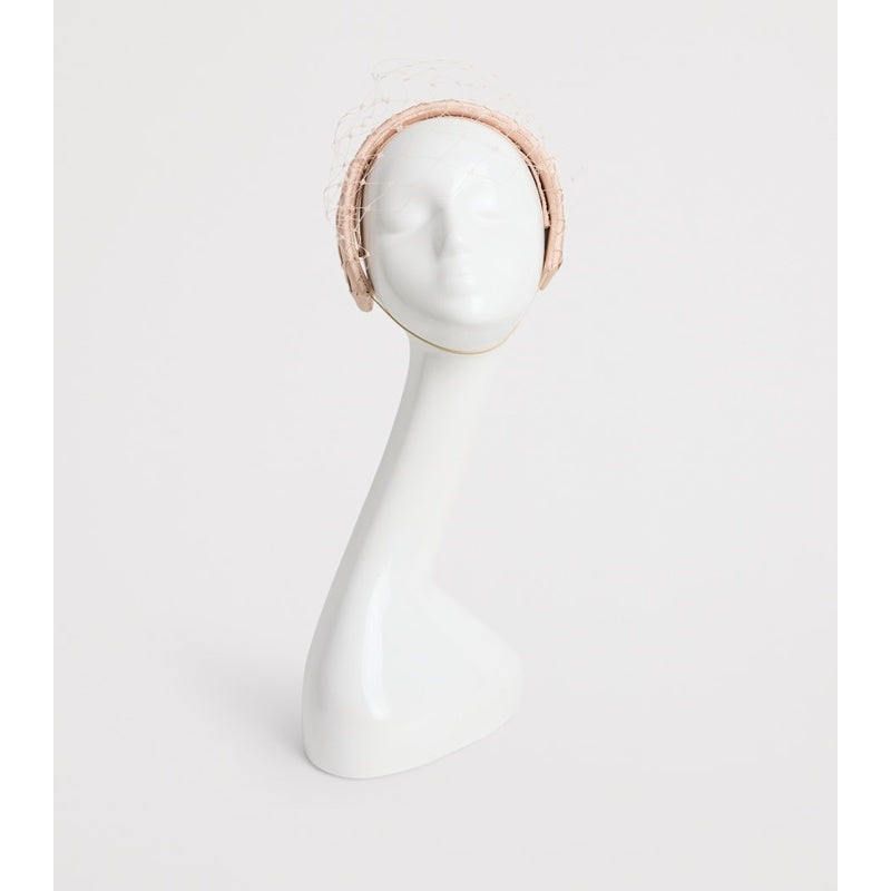 Faixa de cabeça plissada com véu - Mercado de Luxo - O Maior E-Commerce de Bens, Produtos e Serviços de Luxo do Brasil.