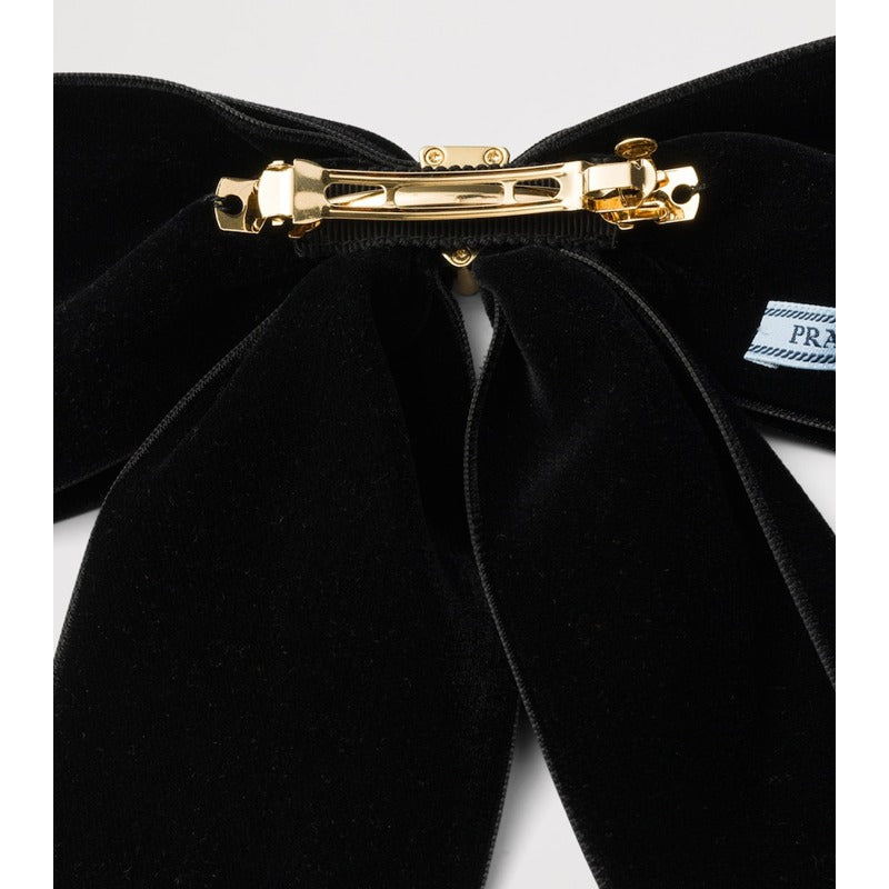 Presilha de cabelo com laço de veludo - Mercado de Luxo - O Maior E-Commerce de Bens, Produtos e Serviços de Luxo do Brasil.