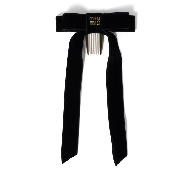 Presilha de cabelo de veludo - Mercado de Luxo - O Maior E-Commerce de Bens, Produtos e Serviços de Luxo do Brasil.