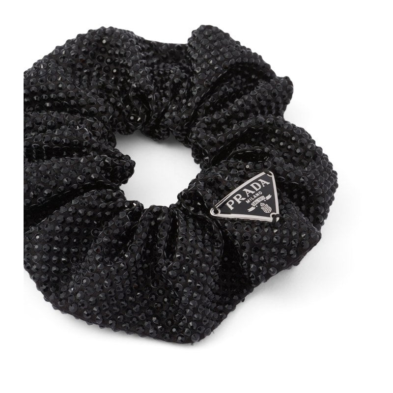 Scrunchie enfeitado - Mercado de Luxo - O Maior E-Commerce de Bens, Produtos e Serviços de Luxo do Brasil.