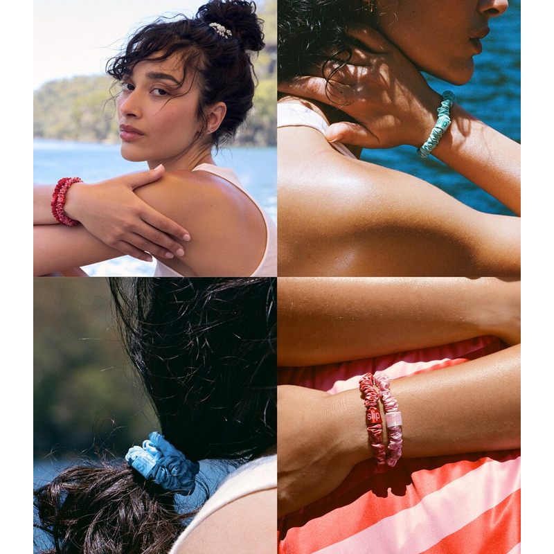 Scrunchies com nó brilhante e pingente perolado conjunto 2 unid - Mercado de Luxo - O Maior E-Commerce de Bens, Produtos e Serviços de Luxo do Brasil.