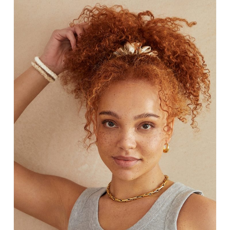 Elástico de cabelo pequeno The Hya conjunto com 3 unid - Mercado de Luxo - O Maior E-Commerce de Bens, Produtos e Serviços de Luxo do Brasil.