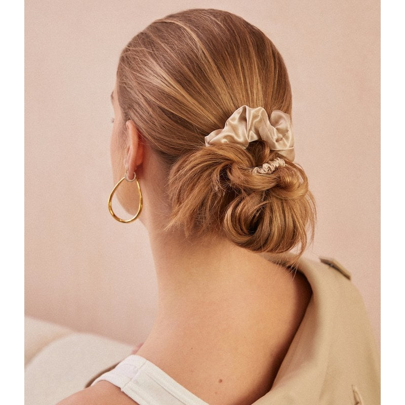 Elástico de cabelo pequeno The Hya conjunto com 3 unid - Mercado de Luxo - O Maior E-Commerce de Bens, Produtos e Serviços de Luxo do Brasil.