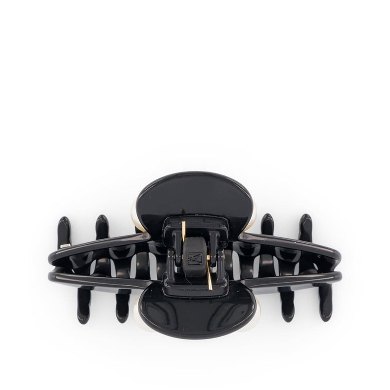 Presilha de Cabelo grande com detalhe de pérola e Garra - Mercado de Luxo - O Maior E-Commerce de Bens, Produtos e Serviços de Luxo do Brasil.