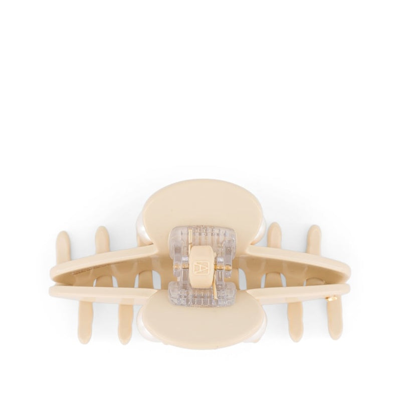 Presilha de Cabelo grande com detalhe de pérola e Garra - Mercado de Luxo - O Maior E-Commerce de Bens, Produtos e Serviços de Luxo do Brasil.