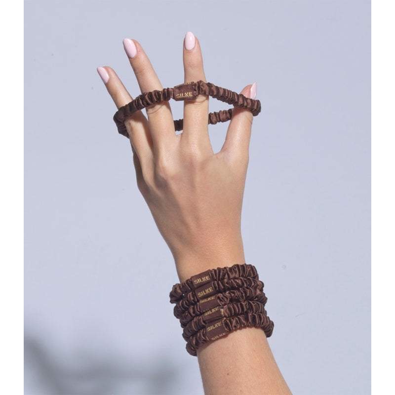 Elásticos de Cabelo de seda Mulberry conjunto 6 unid. - Mercado de Luxo - O Maior E-Commerce de Bens, Produtos e Serviços de Luxo do Brasil.