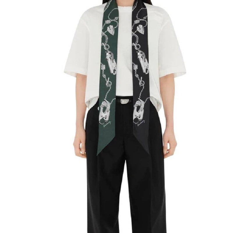 Cachecol de seda com estampa gráfica - Mercado de Luxo - O Maior E-Commerce de Bens, Produtos e Serviços de Luxo do Brasil.