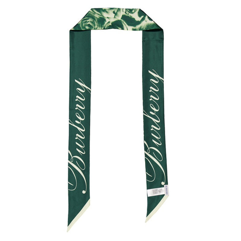 Cachecol de seda com estampa de rosas - Mercado de Luxo - O Maior E-Commerce de Bens, Produtos e Serviços de Luxo do Brasil.