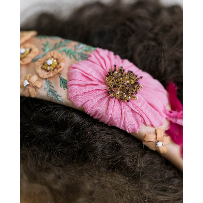 Faixa de cabeça floral embelezada por Sheryl - Mercado de Luxo - O Maior E-Commerce de Bens, Produtos e Serviços de Luxo do Brasil.