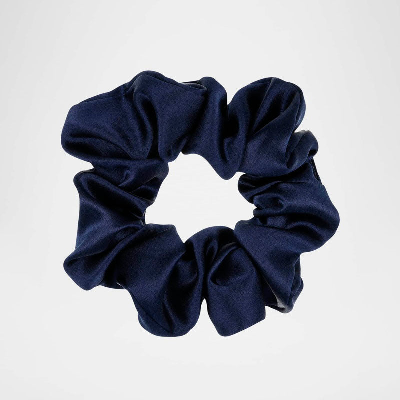 Scrunchie de cetim médio - Mercado de Luxo - O Maior E-Commerce de Bens, Produtos e Serviços de Luxo do Brasil.