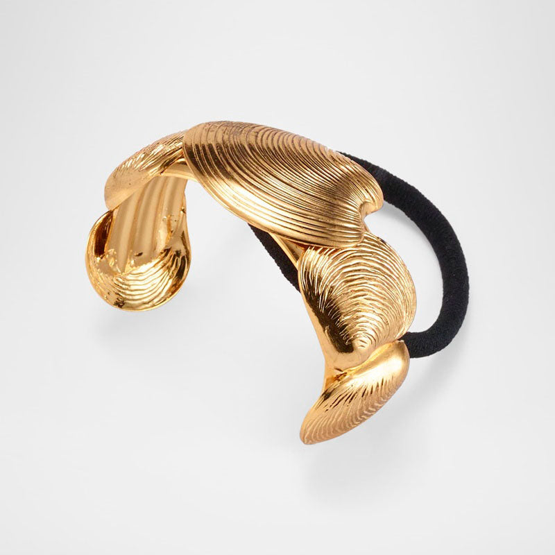 Elástico Kya Seashell Pony banhada a ouro 14K - Mercado de Luxo - O Maior E-Commerce de Bens, Produtos e Serviços de Luxo do Brasil.