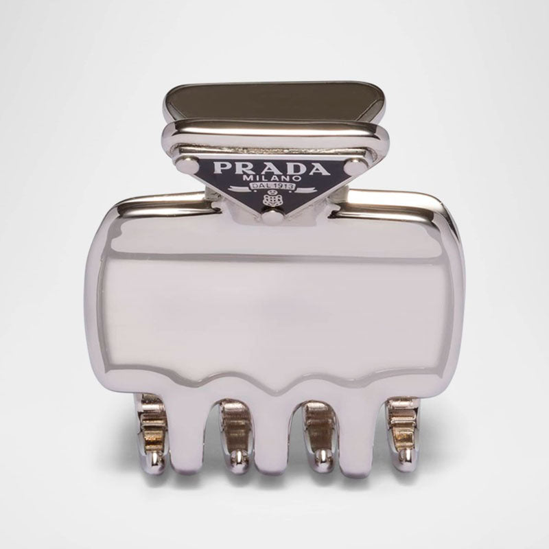 Clipe de Garra de metal triangular - Mercado de Luxo - O Maior E-Commerce de Bens, Produtos e Serviços de Luxo do Brasil.