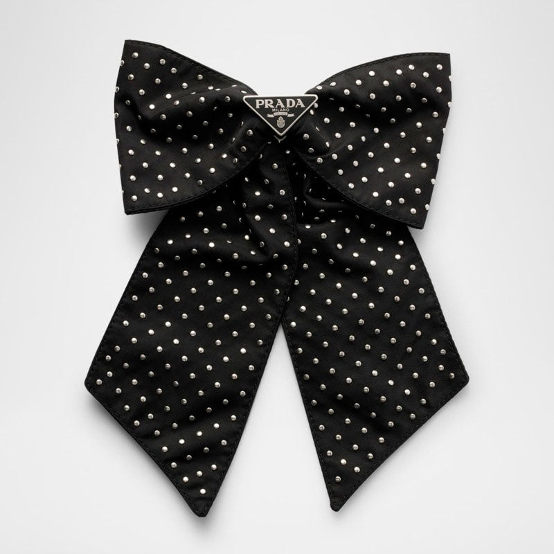 Laço de Cabelo Re-Nylon cravejado - Mercado de Luxo - O Maior E-Commerce de Bens, Produtos e Serviços de Luxo do Brasil.