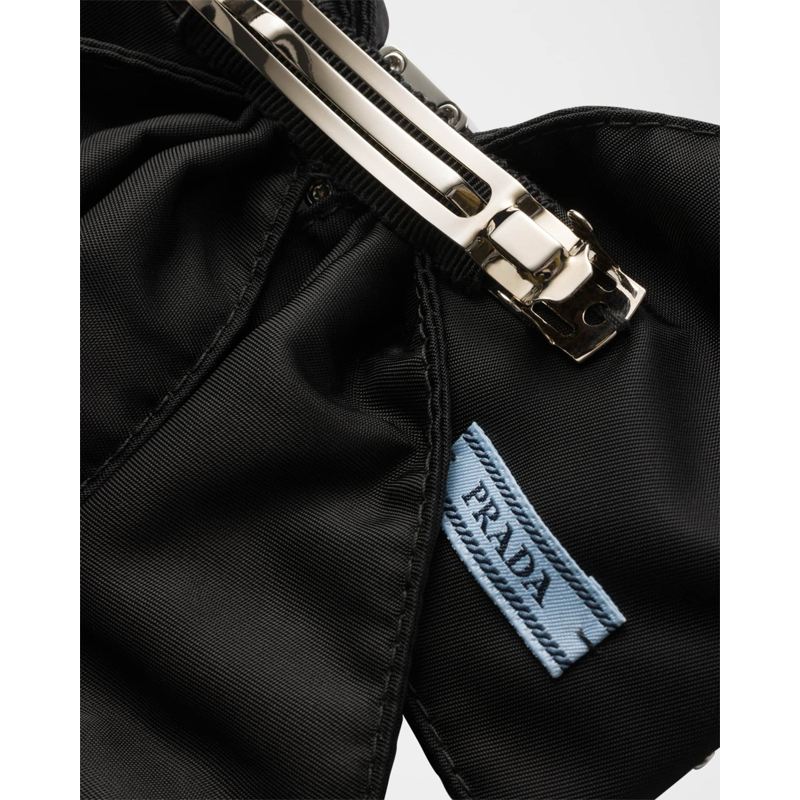 Laço de Cabelo Re-Nylon cravejado - Mercado de Luxo - O Maior E-Commerce de Bens, Produtos e Serviços de Luxo do Brasil.