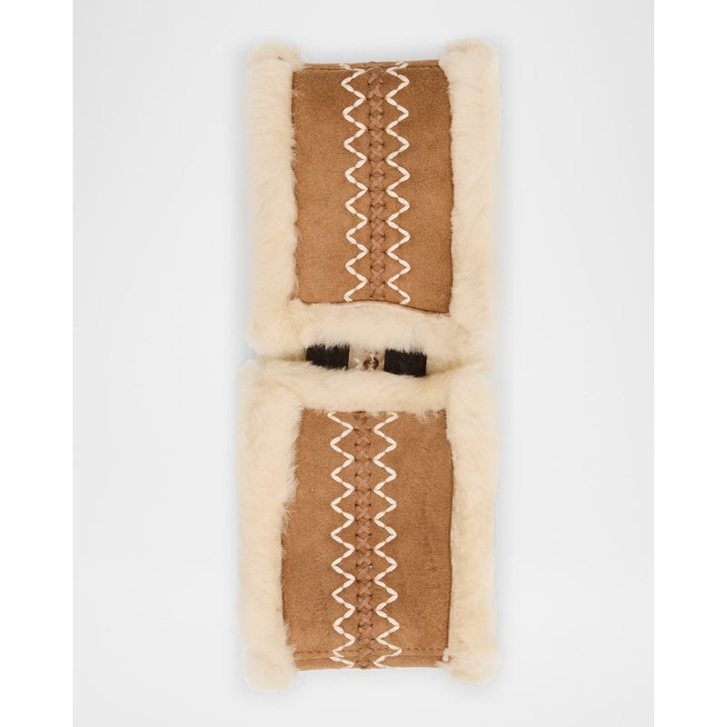 Faixa de cabeça de pele de carneiro tingida e bordada - Mercado de Luxo - O Maior E-Commerce de Bens, Produtos e Serviços de Luxo do Brasil.