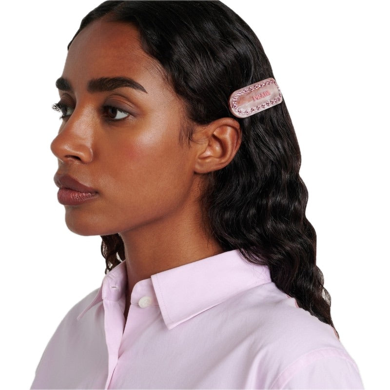 Presilha com logotipo embelezada com cristais - Mercado de Luxo - O Maior E-Commerce de Bens, Produtos e Serviços de Luxo do Brasil.