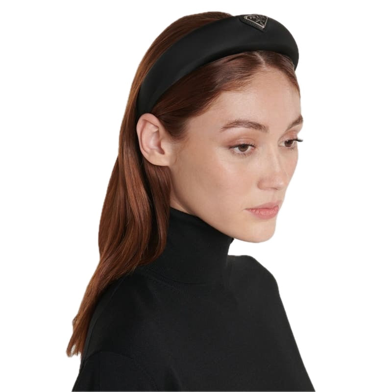 Faixa de Cabeça Re-Nylon com logotipo - Mercado de Luxo - O Maior E-Commerce de Bens, Produtos e Serviços de Luxo do Brasil.