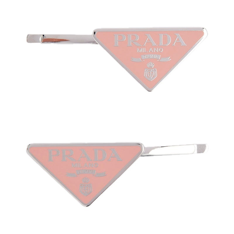 Conjunto de 2 grampos de Cabelo com logotipo - Mercado de Luxo - O Maior E-Commerce de Bens, Produtos e Serviços de Luxo do Brasil.