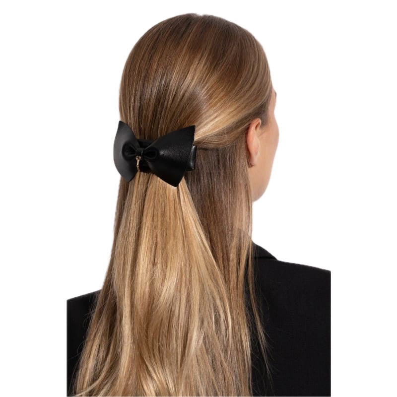 Grampo de Cabelo de couro - Mercado de Luxo - O Maior E-Commerce de Bens, Produtos e Serviços de Luxo do Brasil.