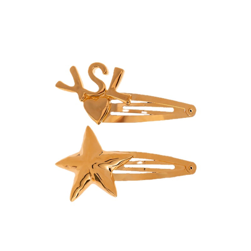 Grampos de Cabelo com logotipo - Mercado de Luxo - O Maior E-Commerce de Bens, Produtos e Serviços de Luxo do Brasil.