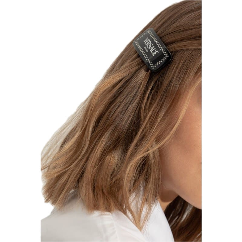 Grampo de Cabelo com logotipo - Mercado de Luxo - O Maior E-Commerce de Bens, Produtos e Serviços de Luxo do Brasil.