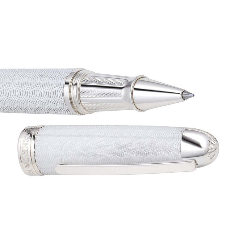 Caneta RollerBall Nautic Neptun - Mercado de Luxo - O Maior E-Commerce de Bens, Produtos e Serviços de Luxo do Brasil.