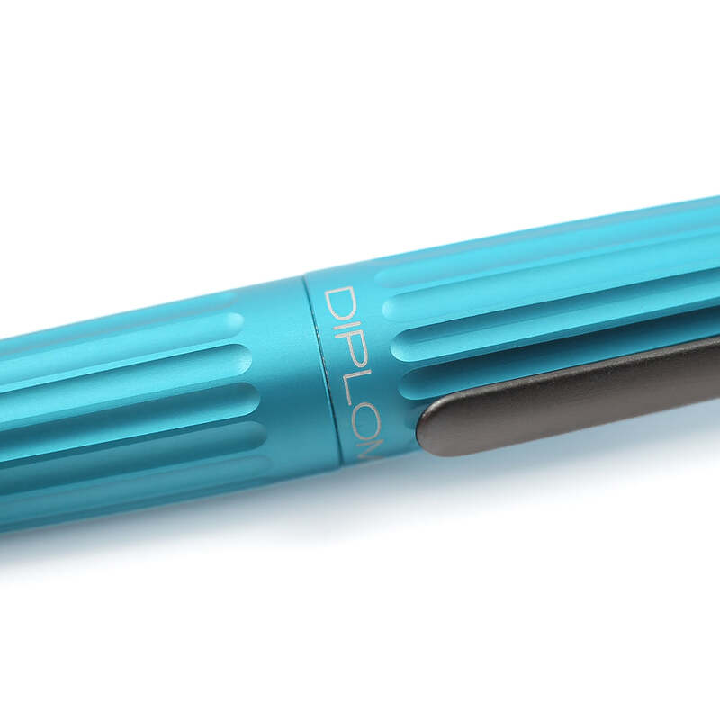 Lapiseira Aero Turquoise 0.7 mm - Mercado de Luxo - O Maior E-Commerce de Bens, Produtos e Serviços de Luxo do Brasil.