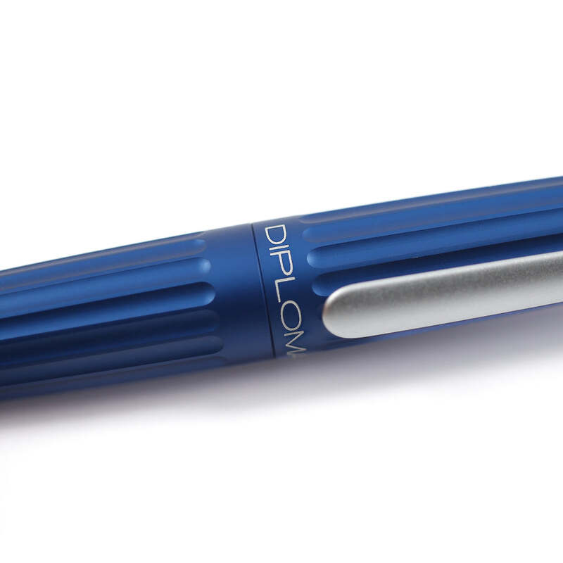 Lapiseira Aero Magnum 0.7 mm - Mercado de Luxo - O Maior E-Commerce de Bens, Produtos e Serviços de Luxo do Brasil.