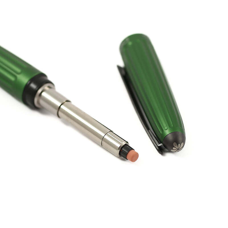 Lapiseira Aero 0.7 mm - Mercado de Luxo - O Maior E-Commerce de Bens, Produtos e Serviços de Luxo do Brasil.