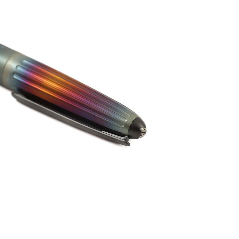 Caneta Esferográfica Aero Flame - Mercado de Luxo - O Maior E-Commerce de Bens, Produtos e Serviços de Luxo do Brasil.