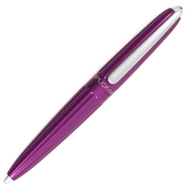 Caneta Tinteiro Aero Violet - Mercado de Luxo - O Maior E-Commerce de Bens, Produtos e Serviços de Luxo do Brasil.