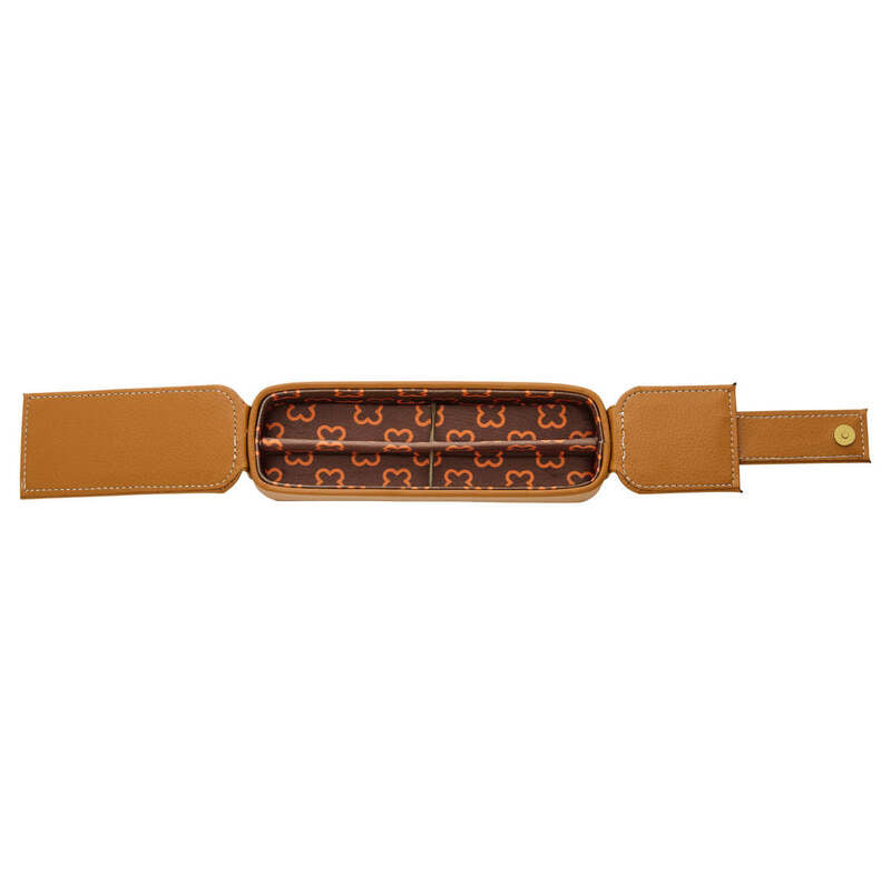Porta Caneta British Tan unid Nook para 2 unid - Mercado de Luxo - O Maior E-Commerce de Bens, Produtos e Serviços de Luxo do Brasil.