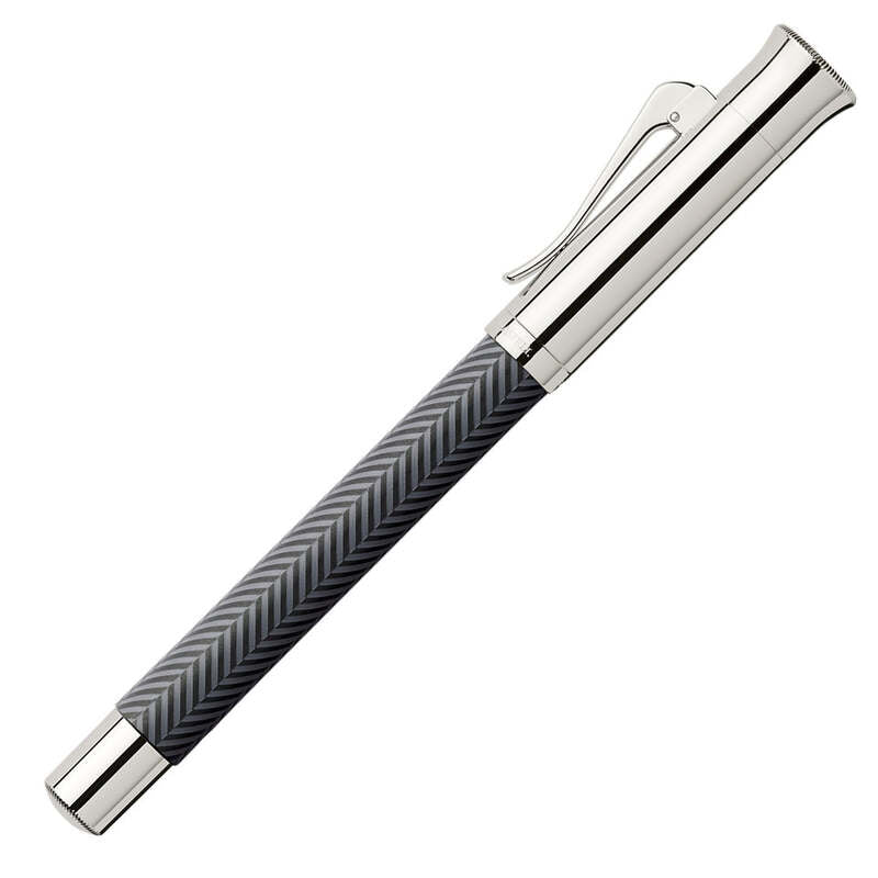 Caneta Tinteiro Guilloche Ciselé Anthracite Ouro 18k - Mercado de Luxo - O Maior E-Commerce de Bens, Produtos e Serviços de Luxo do Brasil.