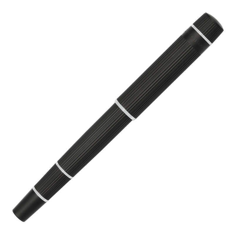 Caneta Tinteiro Core - Mercado de Luxo - O Maior E-Commerce de Bens, Produtos e Serviços de Luxo do Brasil.