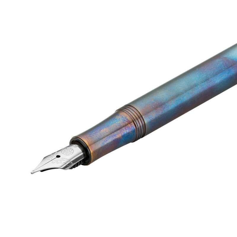 Caneta Tinteiro Liliput Fireblue - Mercado de Luxo - O Maior E-Commerce de Bens, Produtos e Serviços de Luxo do Brasil.