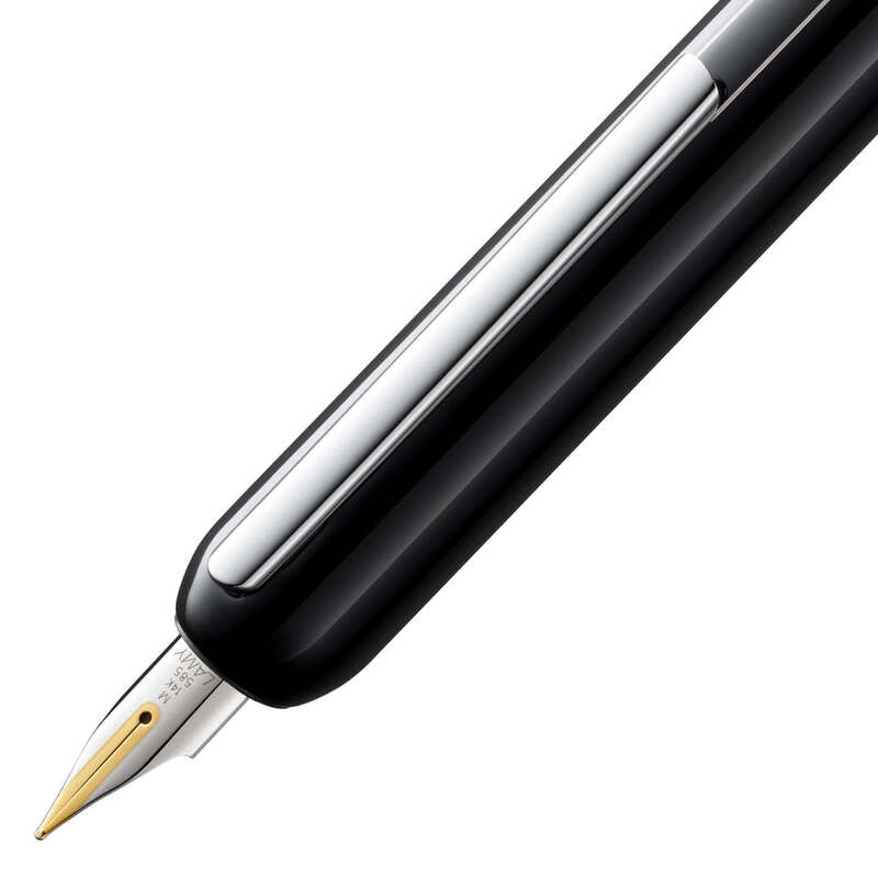 Caneta Tinteiro Dialog Pianoblack Ouro 14k 074 - Mercado de Luxo - O Maior E-Commerce de Bens, Produtos e Serviços de Luxo do Brasil.