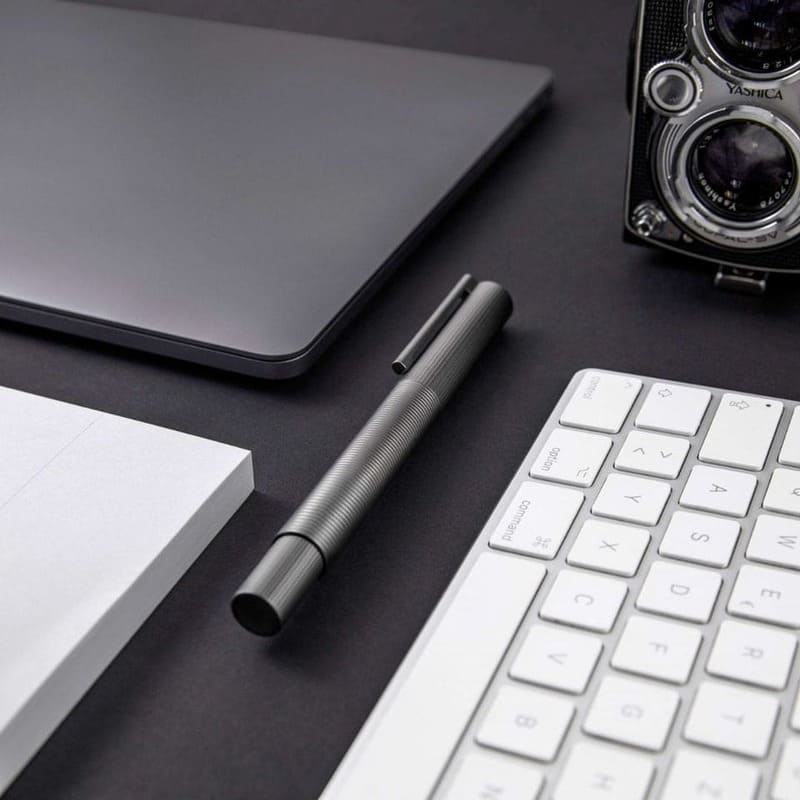 Caneta RollerBall Design 08 Ruthenium - Mercado de Luxo - O Maior E-Commerce de Bens, Produtos e Serviços de Luxo do Brasil.