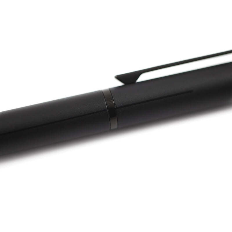 Caneta Tinteiro Design 03 Allblack PVD - Mercado de Luxo - O Maior E-Commerce de Bens, Produtos e Serviços de Luxo do Brasil.