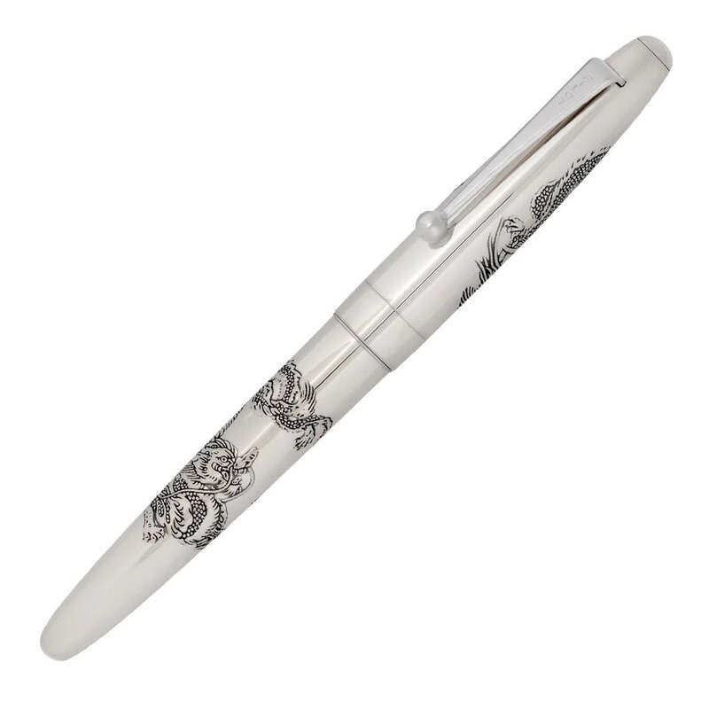 Caneta Tinteiro Silver Dragon - Mercado de Luxo - O Maior E-Commerce de Bens, Produtos e Serviços de Luxo do Brasil.