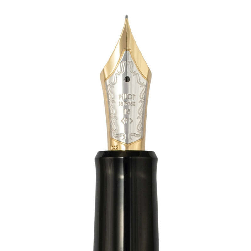 Caneta Tinteiro Custom 845 Urushi - Mercado de Luxo - O Maior E-Commerce de Bens, Produtos e Serviços de Luxo do Brasil.