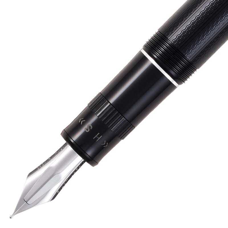 Caneta Tinteiro Justus 95 Rhodium - Mercado de Luxo - O Maior E-Commerce de Bens, Produtos e Serviços de Luxo do Brasil.