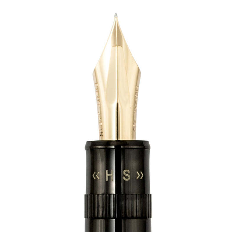 Caneta Tinteiro Justus 95 Gold - Mercado de Luxo - O Maior E-Commerce de Bens, Produtos e Serviços de Luxo do Brasil.