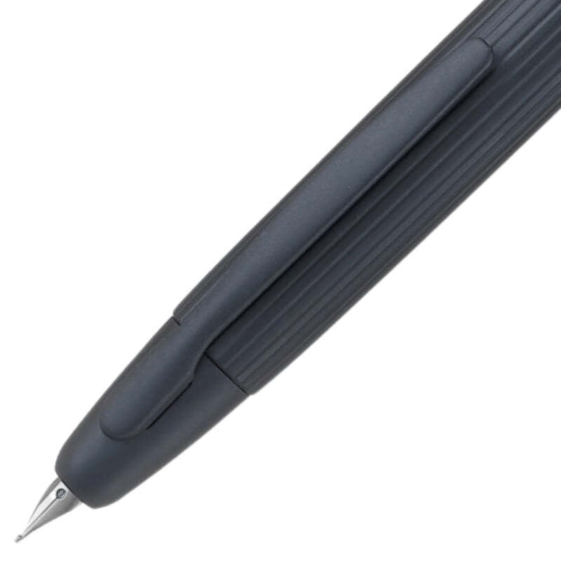 Caneta Tinteiro Capless Stripe Matt Ouro 18k - Mercado de Luxo - O Maior E-Commerce de Bens, Produtos e Serviços de Luxo do Brasil.