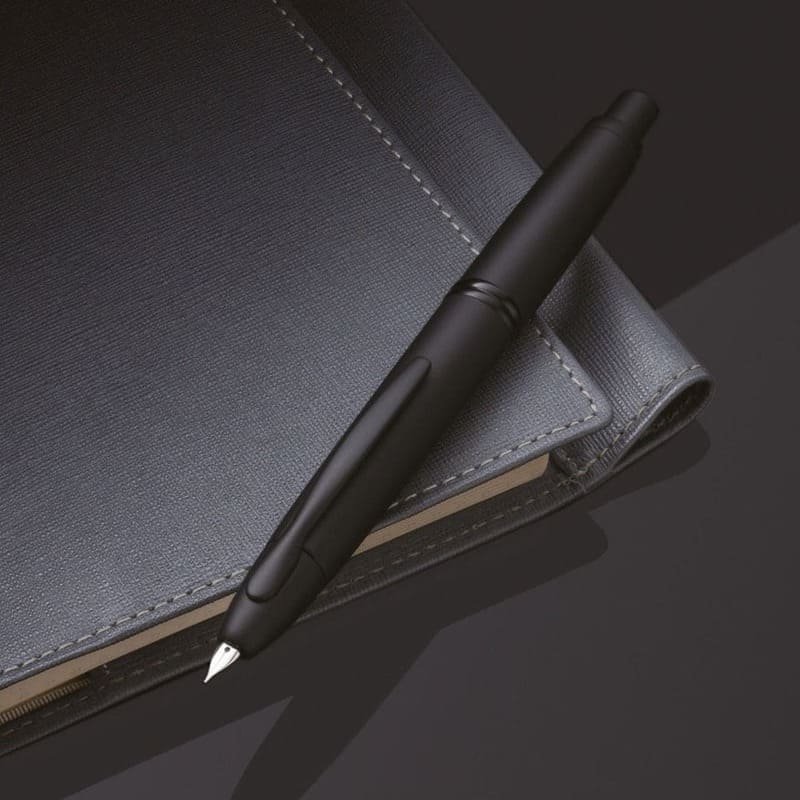 Caneta Tinteiro Capless Matt Ouro 18k - Mercado de Luxo - O Maior E-Commerce de Bens, Produtos e Serviços de Luxo do Brasil.