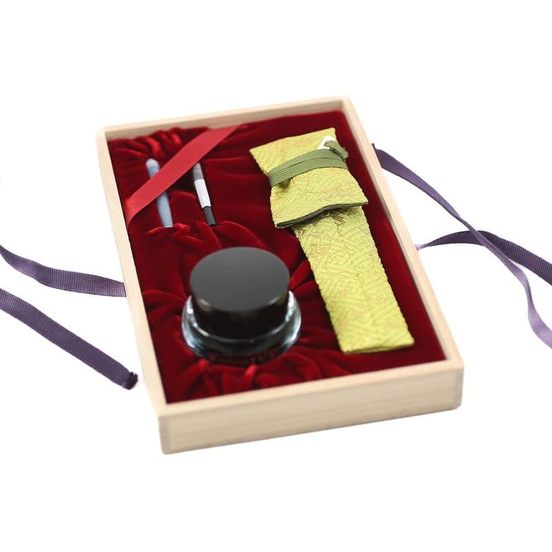 Caneta Tinteiro Izumo Iro Urushi - Budou Nezu Ouro 18k - Mercado de Luxo - O Maior E-Commerce de Bens, Produtos e Serviços de Luxo do Brasil.