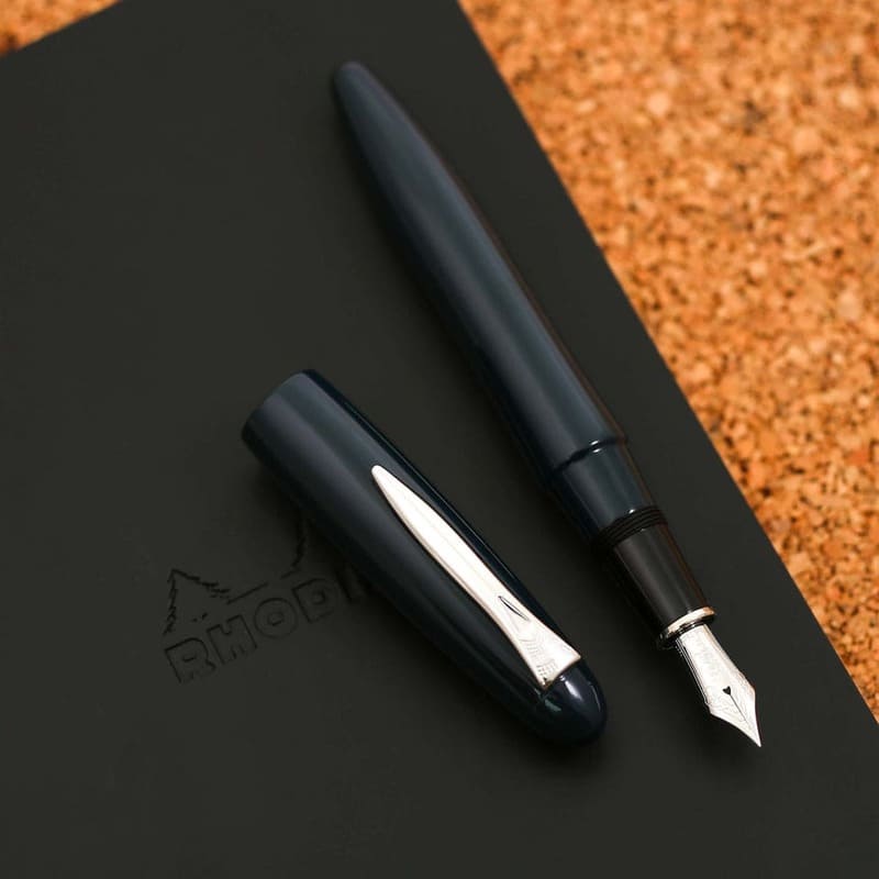 Caneta Tinteiro Izumo Iro Urushi - Aietsu Iro Ouro 18k - Mercado de Luxo - O Maior E-Commerce de Bens, Produtos e Serviços de Luxo do Brasil.