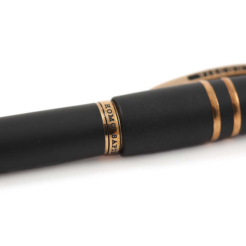 Caneta RollerBall Homo Sapiens Lava Bronze Age - Mercado de Luxo - O Maior E-Commerce de Bens, Produtos e Serviços de Luxo do Brasil.