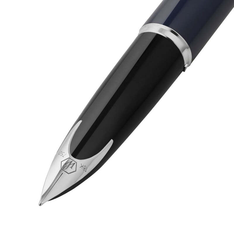 Caneta Tinteiro L'essence du Bleu Carène Deluxe C.C. - Mercado de Luxo - O Maior E-Commerce de Bens, Produtos e Serviços de Luxo do Brasil.